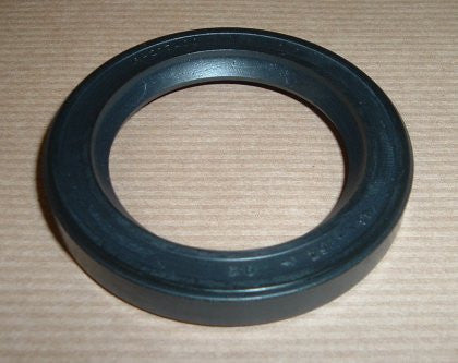 OIL SEAL AXLE CASING