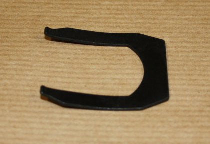  Handbrake Spring Plate (horizontally mounted shoes) - DISCOVERY 1