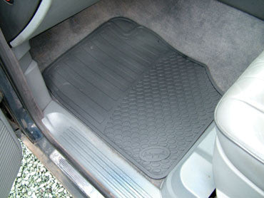 RUBBER MAT SET FRT R/ROVER 199